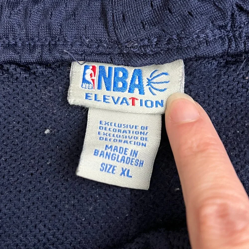 VINTAGE NBA Elevation 90's Men's Embroidered Logo Basketball Shorts Size XL